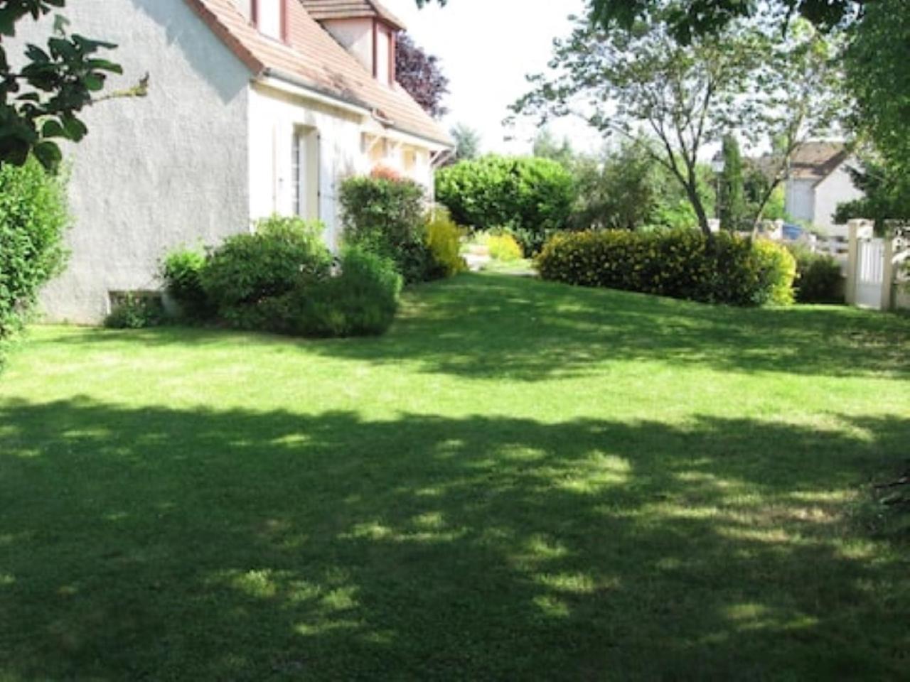 Beau Studio T1 A 30 Km De Paris Saint-Germain-lès-Corbeil 외부 사진